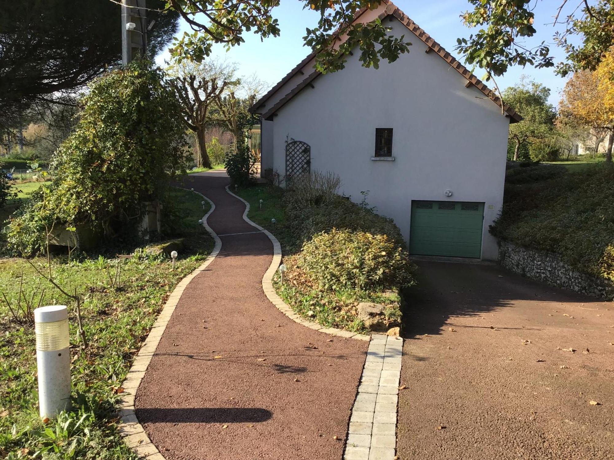 Des Roux Et Des Pious Suite De 35 A 60 M2 Et 3 Chambres Pour Groupe De 2 A 6 Personnes Civray-de-Touraine Εξωτερικό φωτογραφία