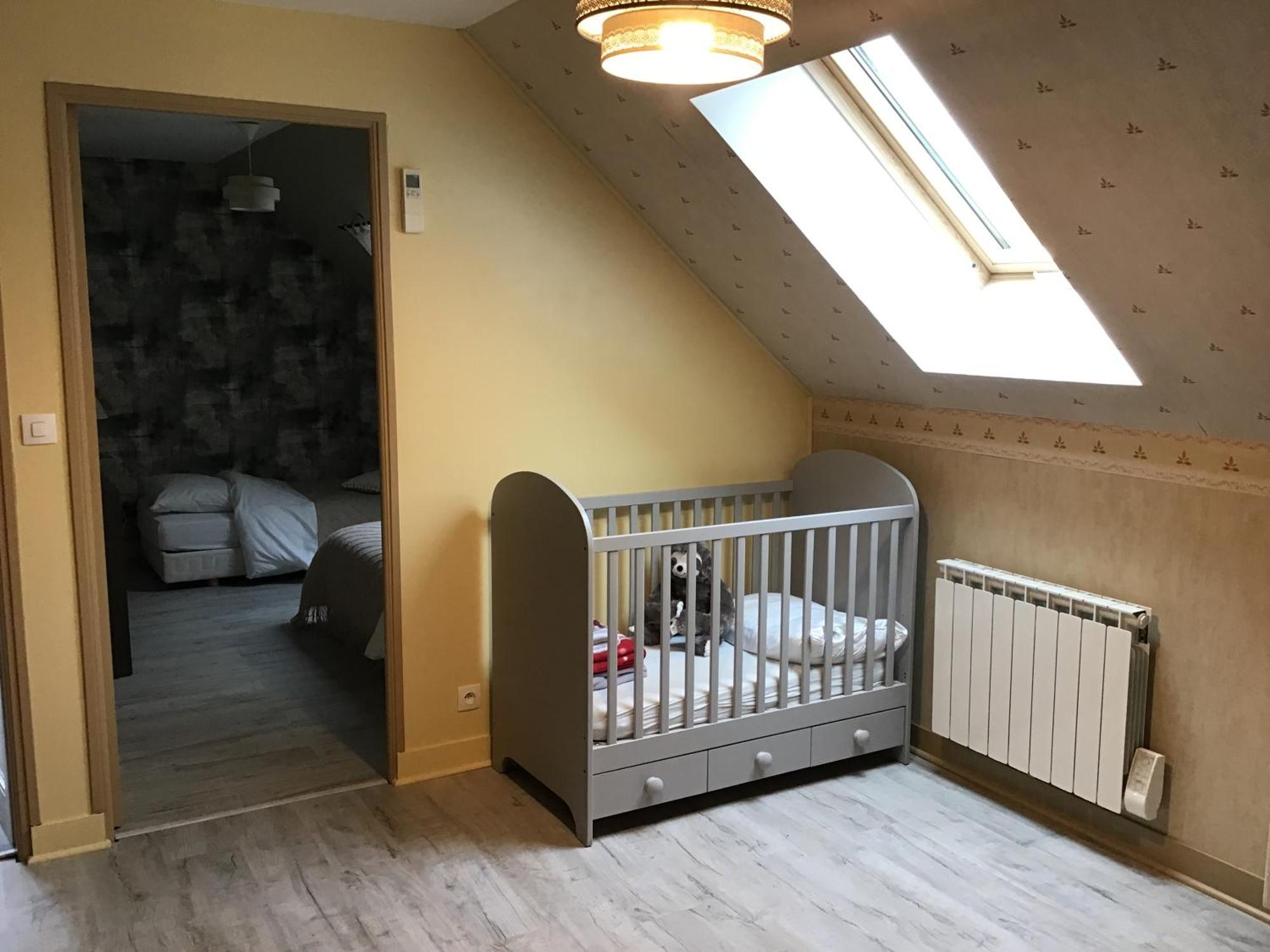 Des Roux Et Des Pious Suite De 35 A 60 M2 Et 3 Chambres Pour Groupe De 2 A 6 Personnes Civray-de-Touraine Εξωτερικό φωτογραφία